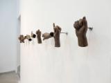 Abstinencia (democracia), 2011 / Cast bronze / Variable dimensions, life-sized hands